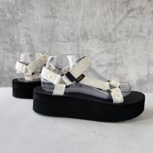 Teva Sandals Womens Size 9 Daisy Flower Print Flatform Universal Gloriosa Vegan